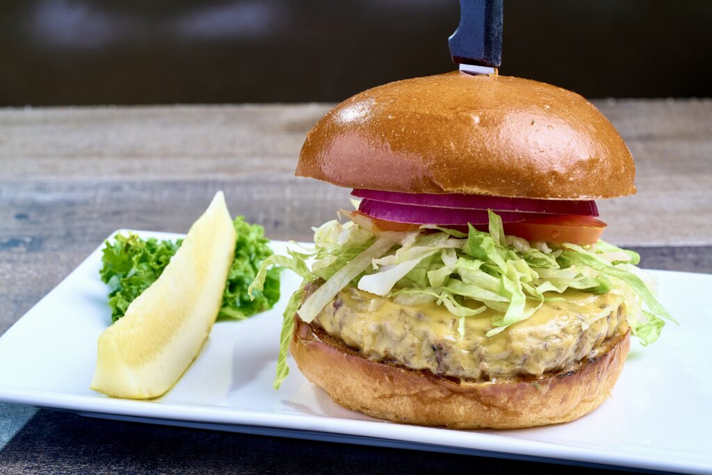 83 THECLASSIC BURGER